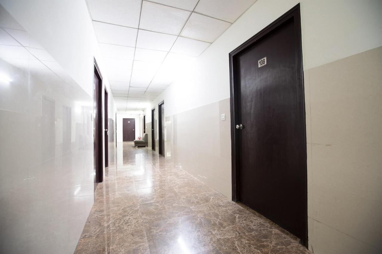 Oyo 44174 Hotel Mid Town Prime Harthala Exterior foto