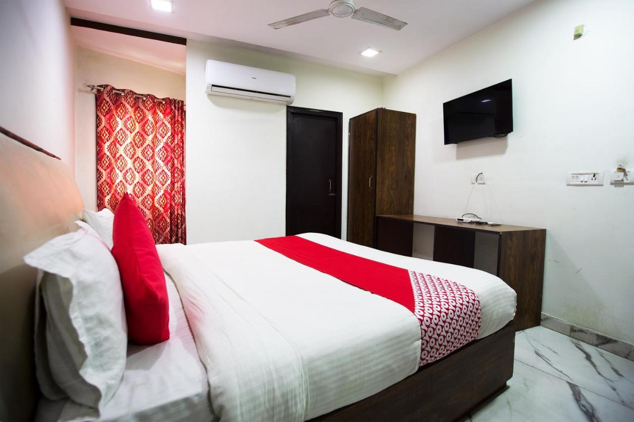 Oyo 44174 Hotel Mid Town Prime Harthala Exterior foto